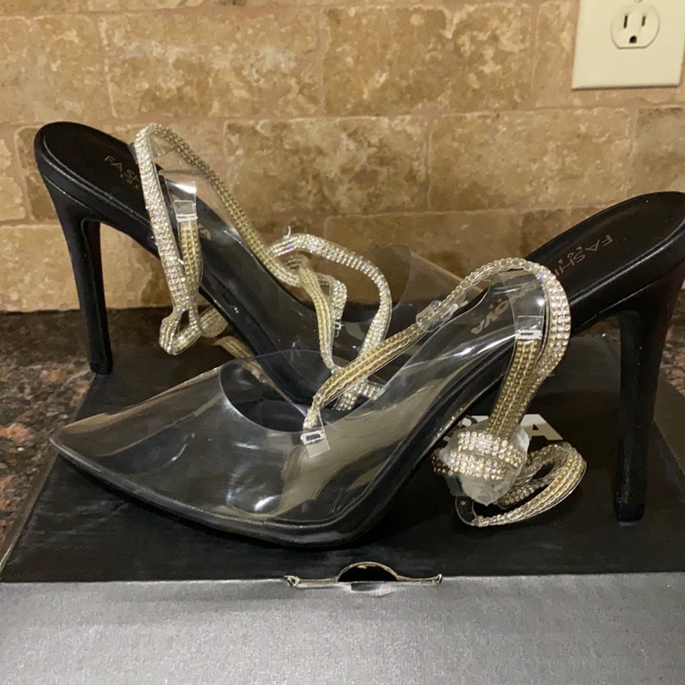 Fashion Nova Clear rhinestone strapped heels NWT